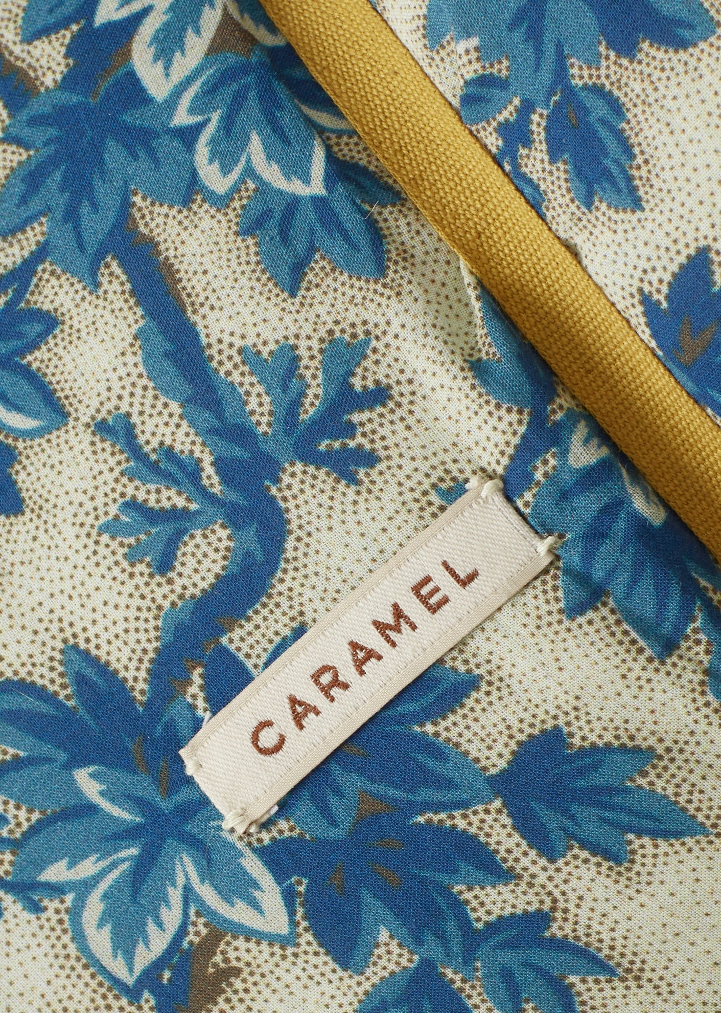 END OF BED QUILT TREE TOP PRINT