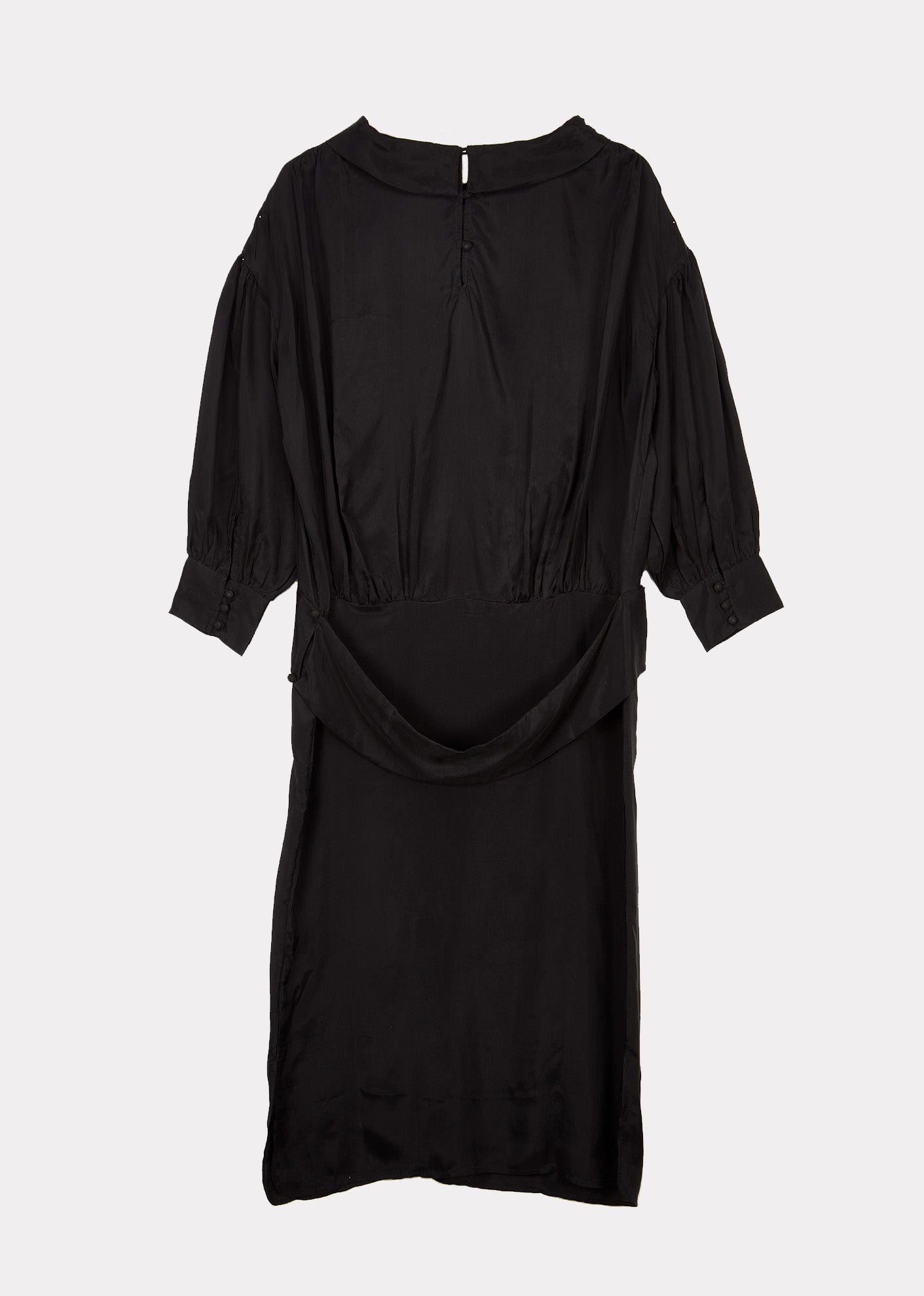 CARAMEL BELT DRESS BLACK