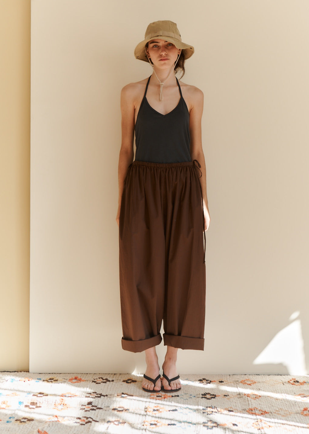 DRAWSTRING FULL TROUSERS - BROWN