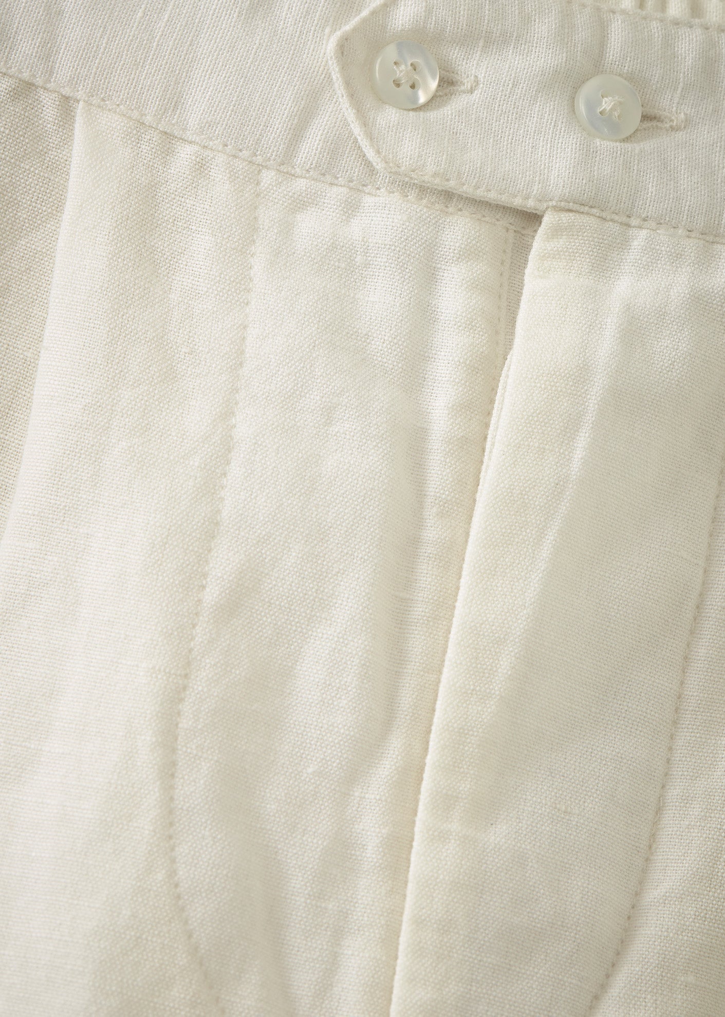 TARRAGON SHORTS - WHITE