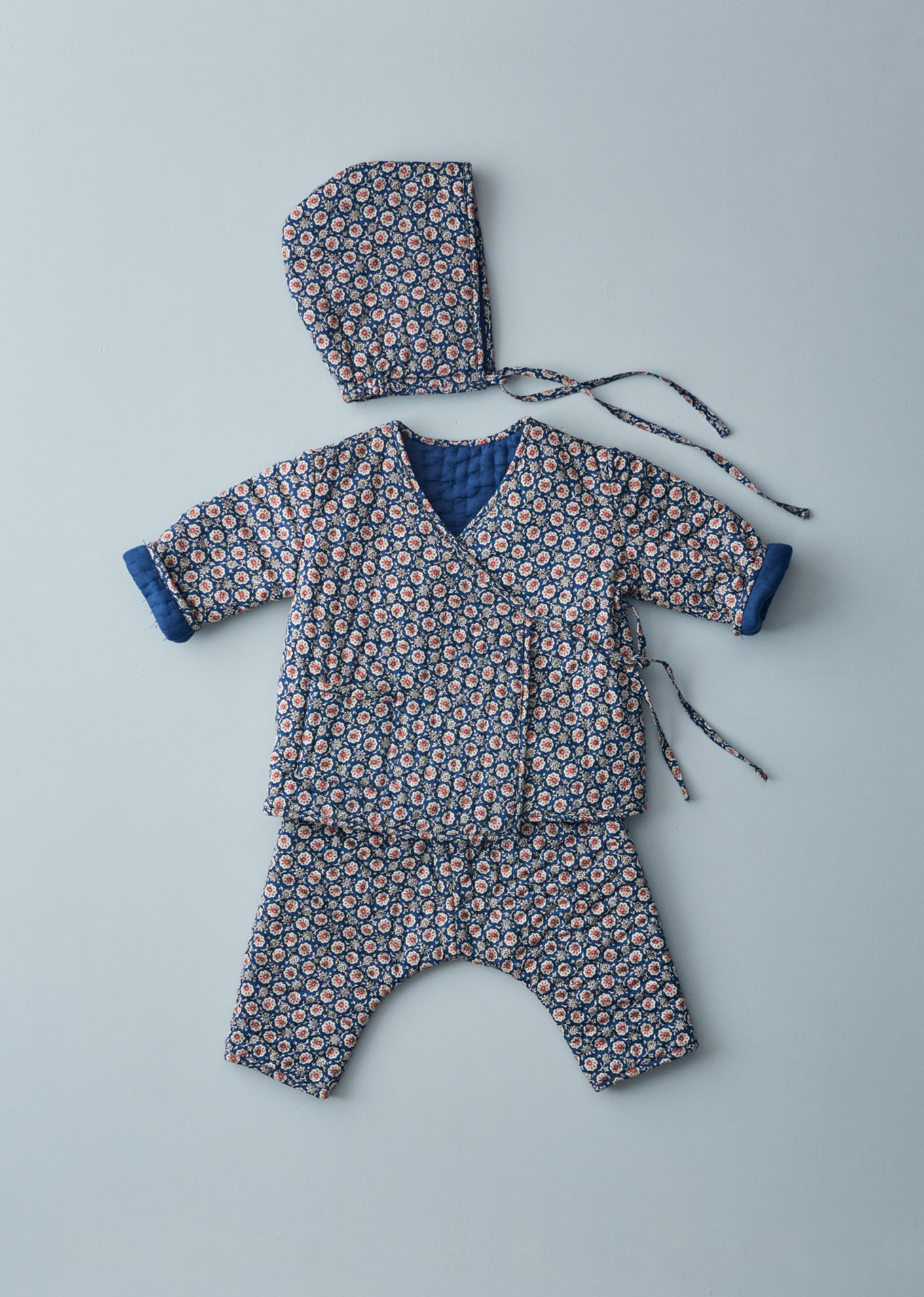 Jura Baby Set, Navy Flower